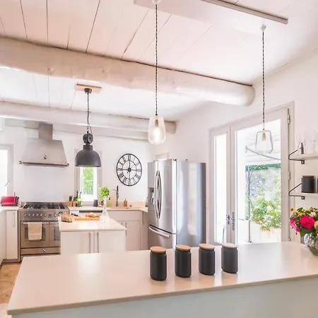 Gasthuis Des Oules Saint-Victor-des-Oules