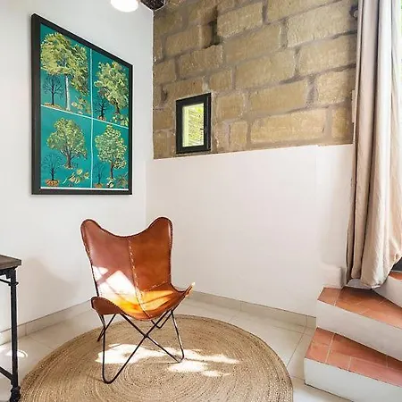 Des Oules Guest house