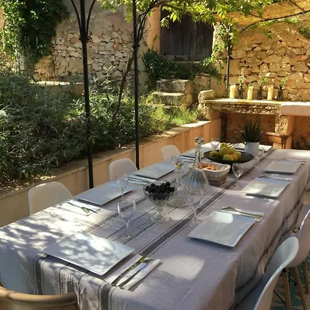 Des Oules Gasthuis Saint-Victor-des-Oules