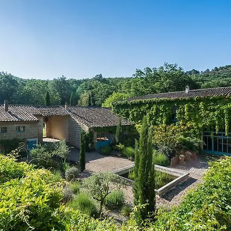 Des Oules Guest house