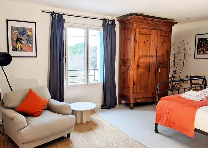 Des Oules * Saint-Victor-des-Oules